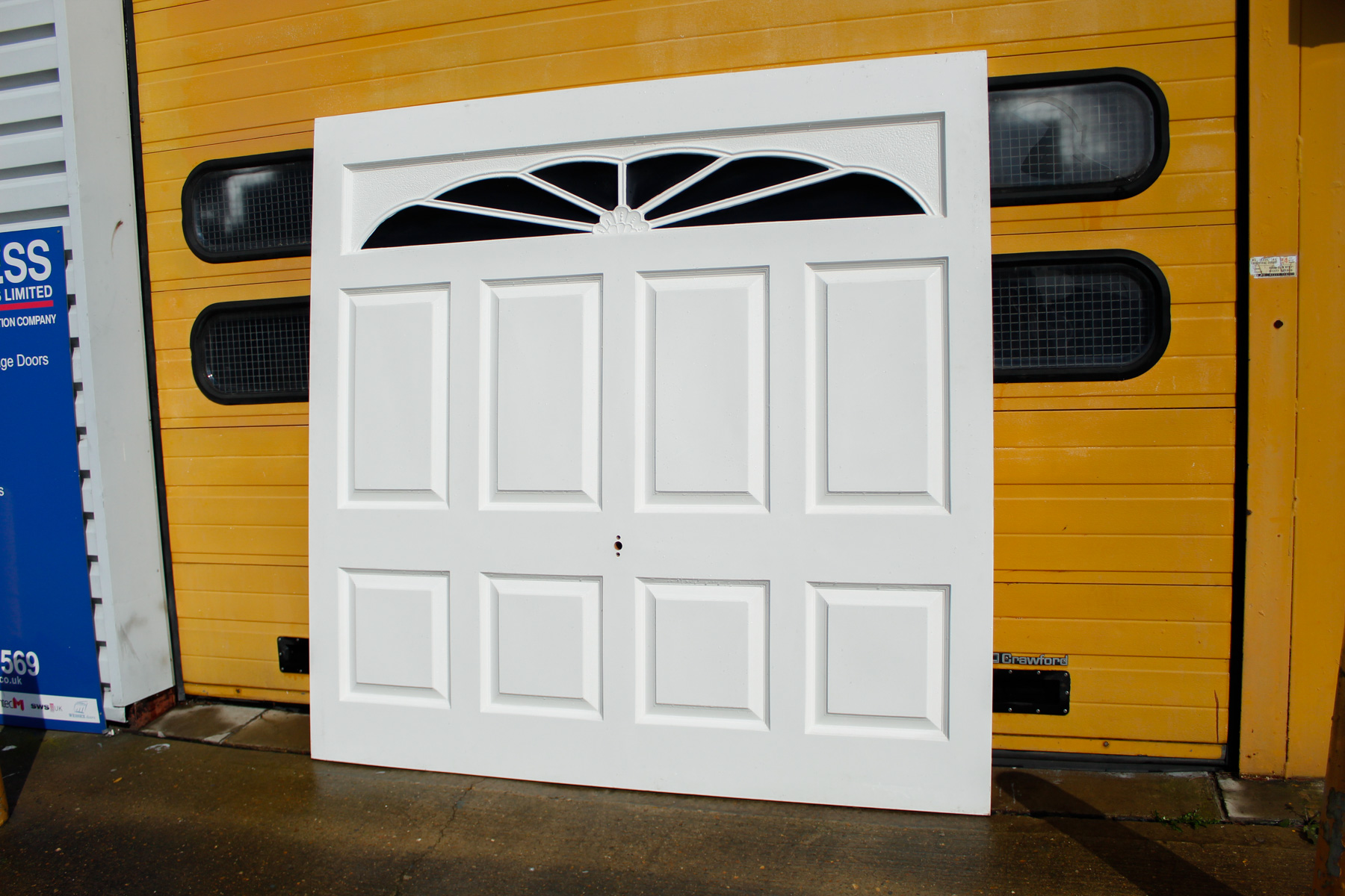 Meridian Brittania Georgian with Sunburst Top in White Gloss