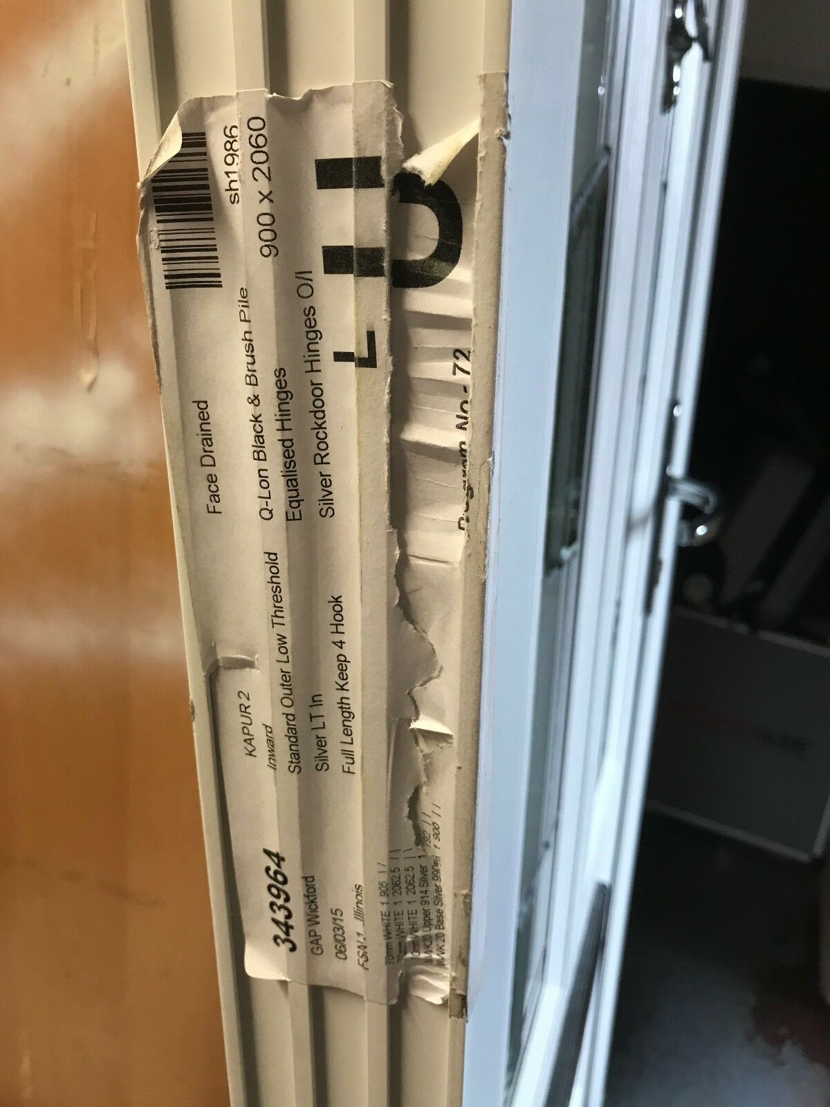 Rock Door Illinois in White