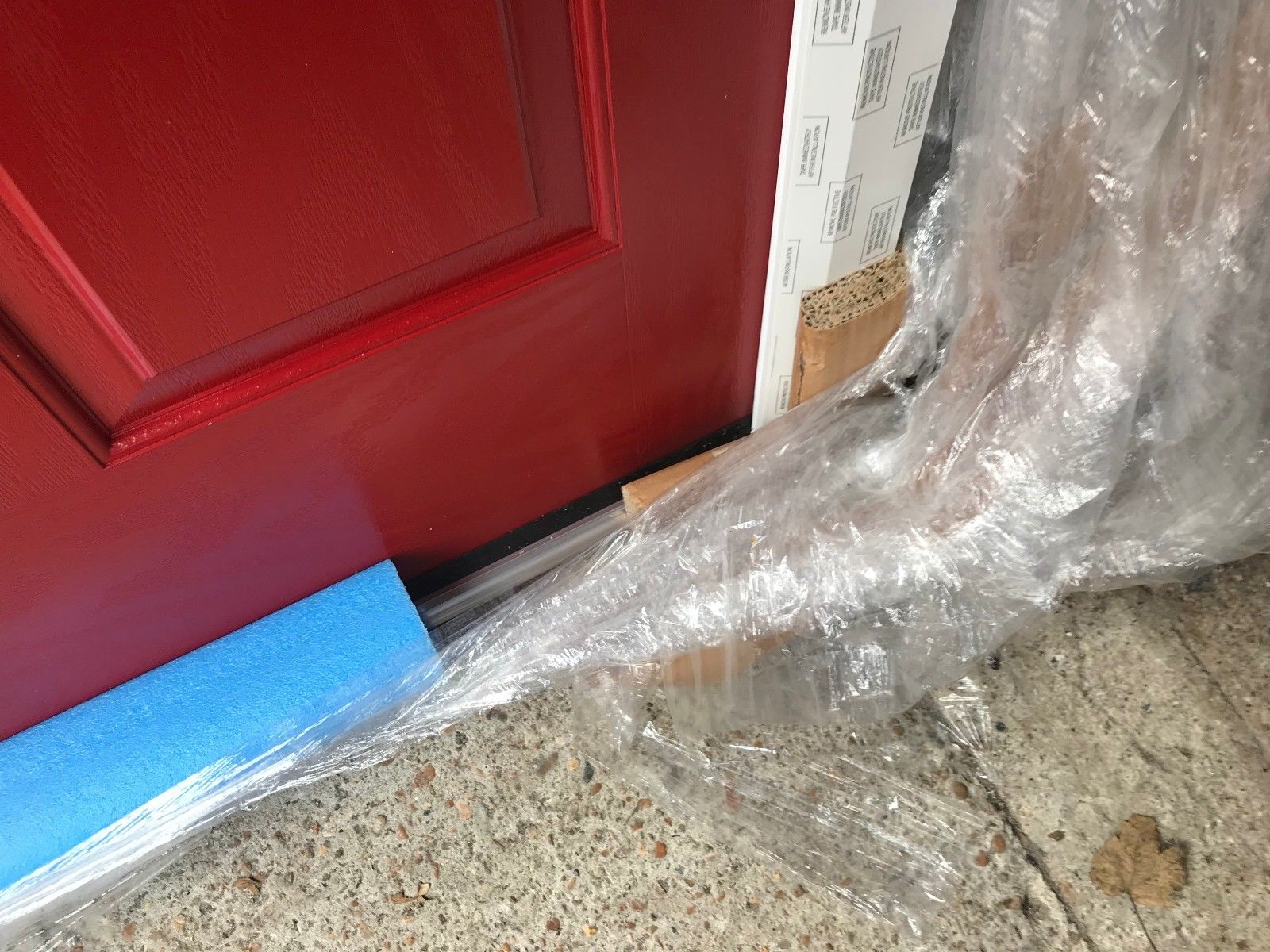 Hormann ThermoComp TR01 with Fanlight in Signal Red