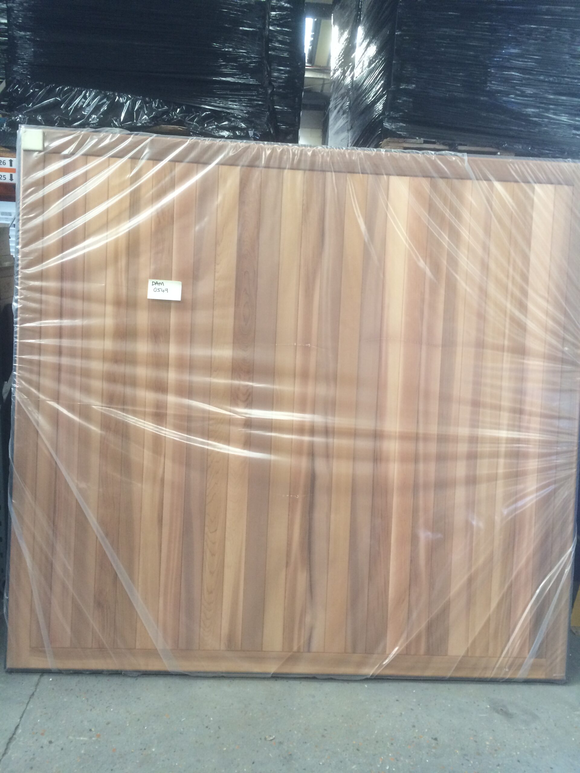 Cedar Newark Retractable