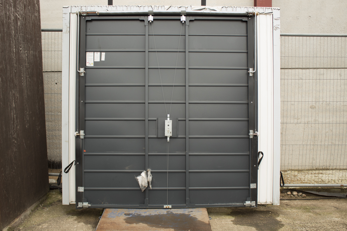 Fort-Mid-Rib-Canopy-Anthracite-Grey