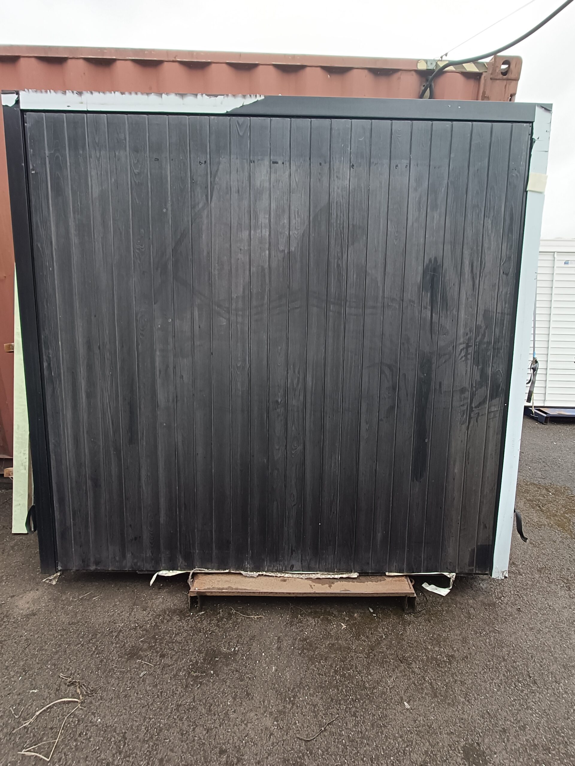 Wessex York Framed Retractable